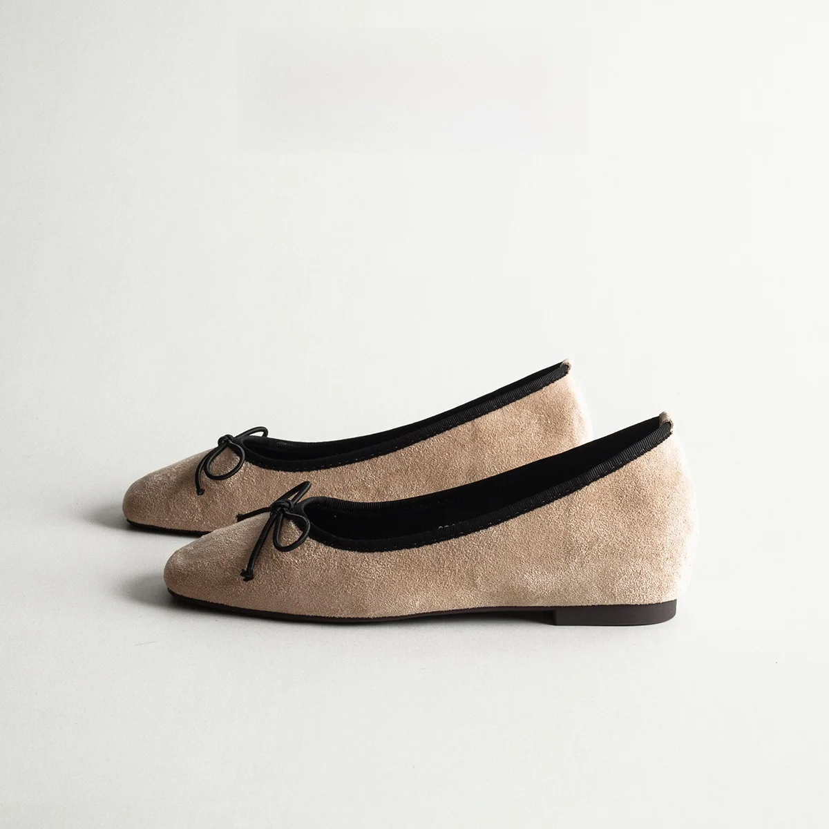 Genuine Leather Retro Ballet Mary Jane Shoes Women's Heightening All-Match Knot Slip-On Casual Commuting Low Cut Si...
Genuine Leather Retro Ballet Mary Jane Shoes Women's Heightening All-Match Knot Slip-On Casual Commuting Low Cut Si...