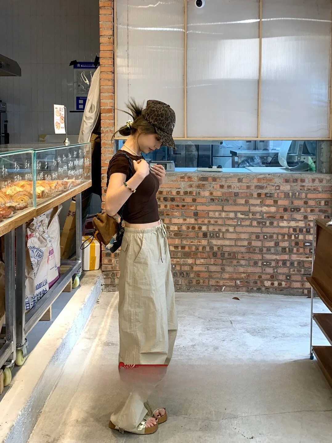 Lightweight Dstring Wide Leg Work Pants Women's Summer Parachute Loose Casual Trousers Street Sle Cotton Blend
Lightweight Dstring Wide Leg Work Pants Women's Summer Parachute Loose Casual Trousers Street Sle Cotton Blend