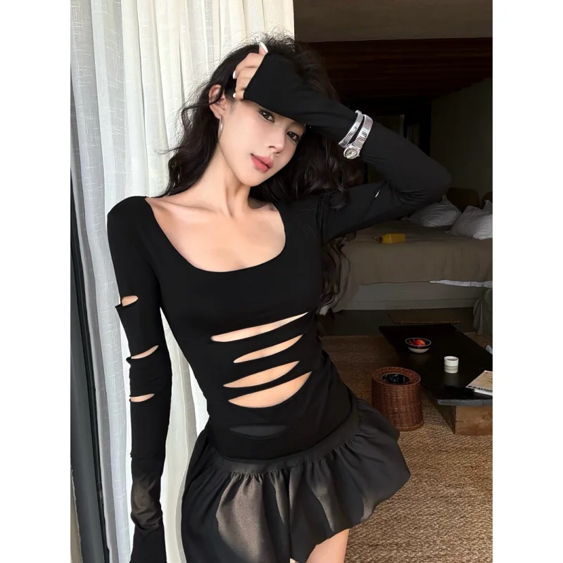 2025 T Shirt For Women Black Hollow Out Vest Long Sleeved Personalized Summer Fashion Y2K Chic Female Clothing Versatile Tops
2025 T Shirt For Women Black Hollow Out Vest Long Sleeved Personalized Summer Fashion Y2K Chic Female Clothing Versatile Tops