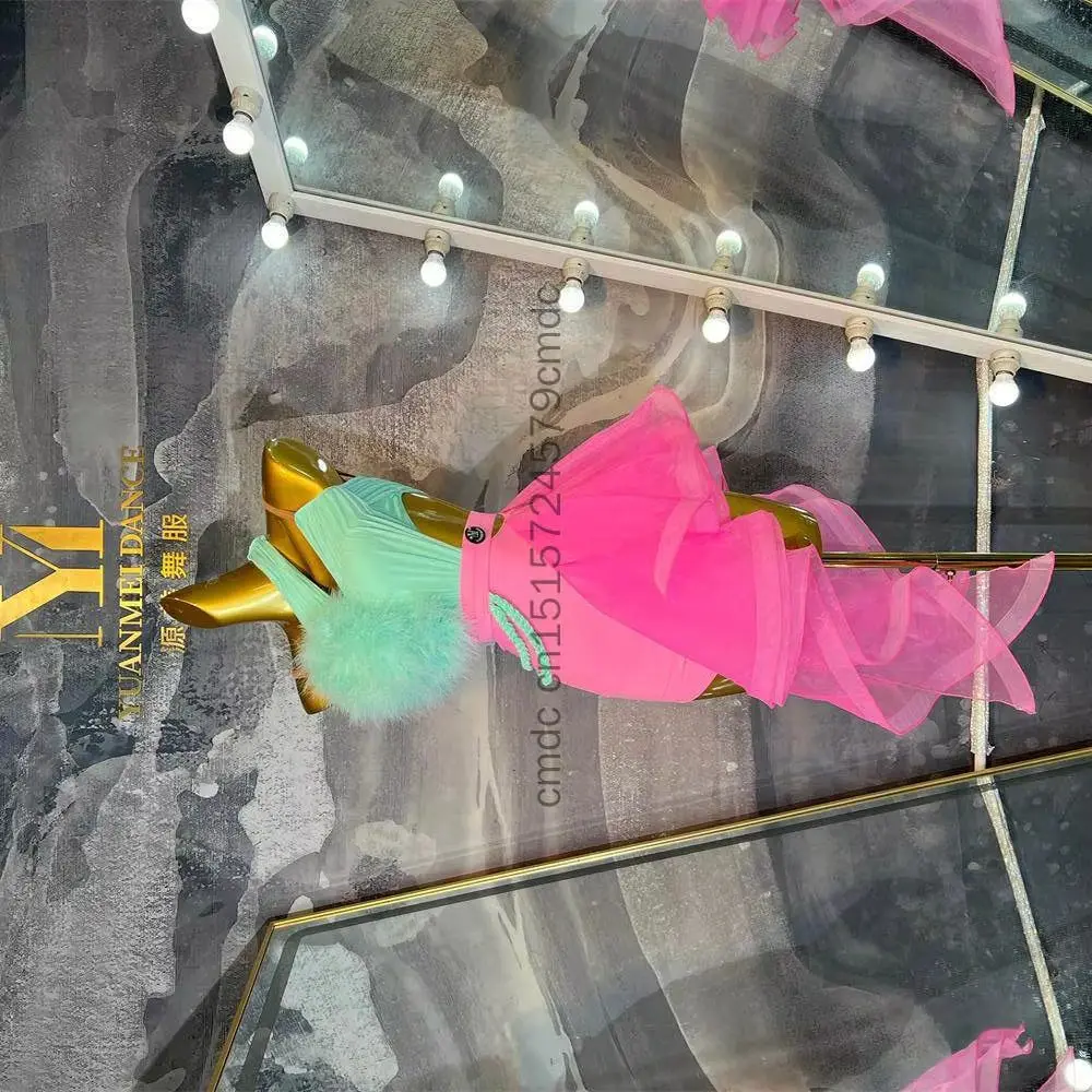 Latin Dance Rhinestone Women's High-end Customized Mint Green+rose Pink Contrasting Samba Performance Dress
Latin Dance Rhinestone Women's High-end Customized Mint Green+rose Pink Contrasting Samba Performance Dress