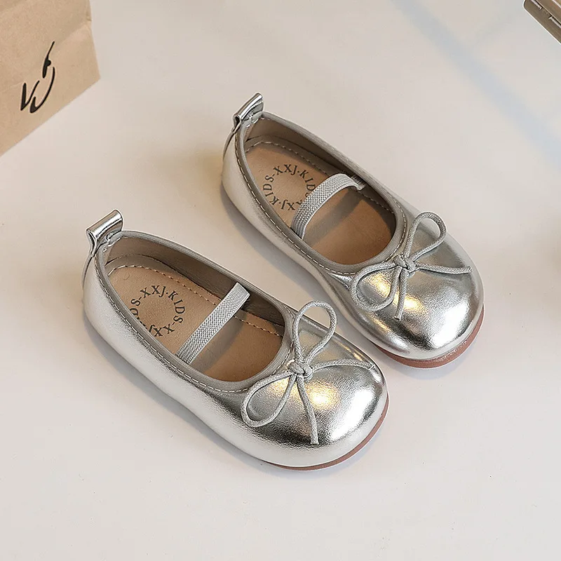 New Autumn Girls Bow Soft-Soled Princess Casual Shoes Gentle Ladylike Children Student Shoes Kids Campus Casual Shoes Daily Wear
New Autumn Girls Bow Soft-Soled Princess Casual Shoes Gentle Ladylike Children Student Shoes Kids Campus Casual Shoes Daily Wear