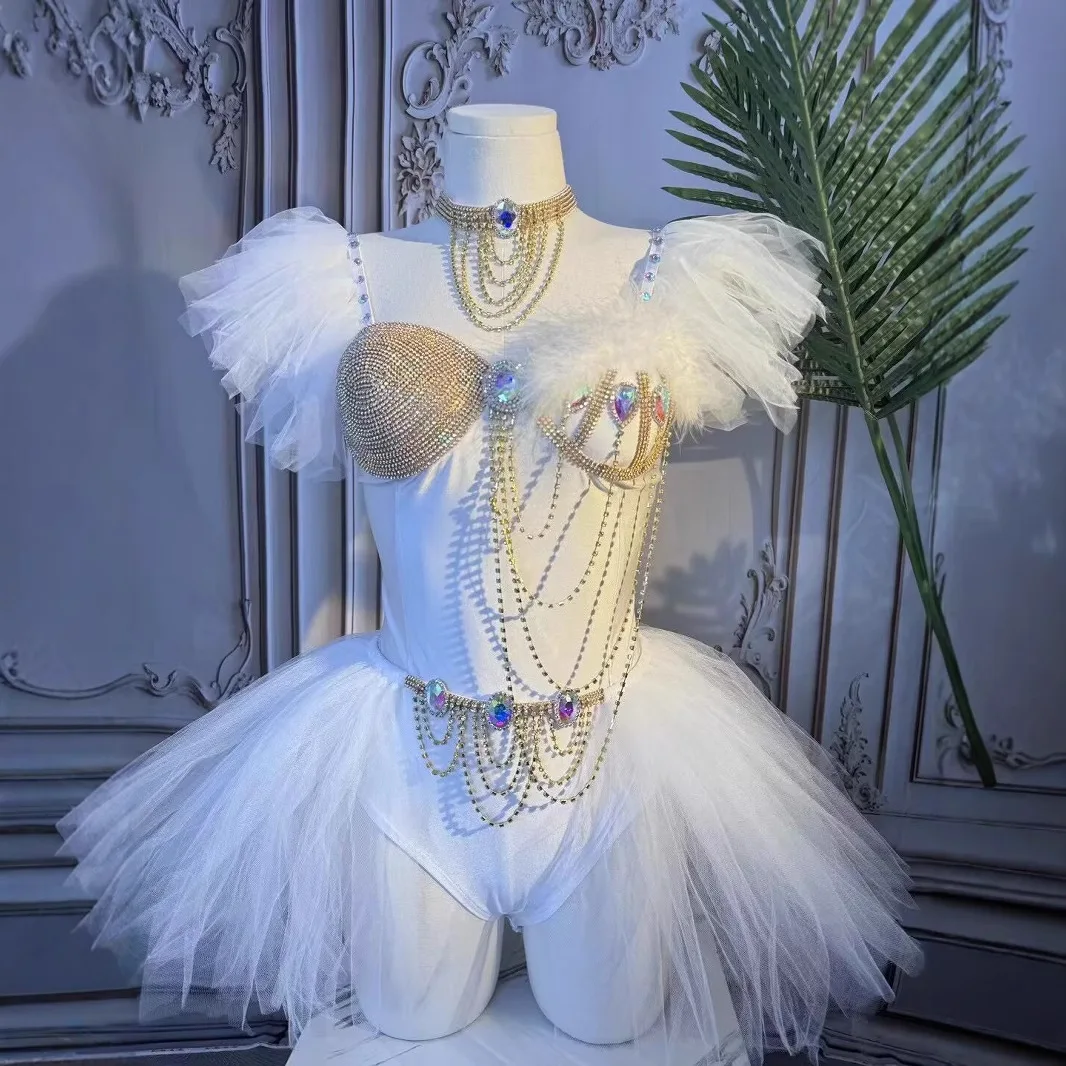 White Rhinestone Ballet Dance Dress High Quality Feather Tutu Dancing Skirt Princess Dress Performance Costume for Toddler
White Rhinestone Ballet Dance Dress High Quality Feather Tutu Dancing Skirt Princess Dress Performance Costume for Toddler