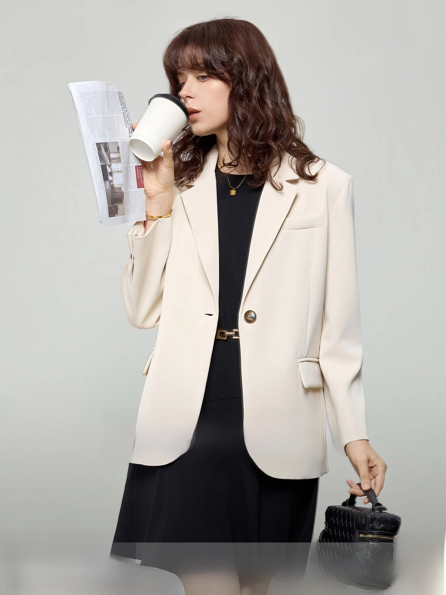 Yoka Home Classic Song Casual Professional Spring Autumn Suit Jacket Women's Design Sensation Small Interview Western Wear
Yoka Home Classic Song Casual Professional Spring Autumn Suit Jacket Women's Design Sensation Small Interview Western Wear