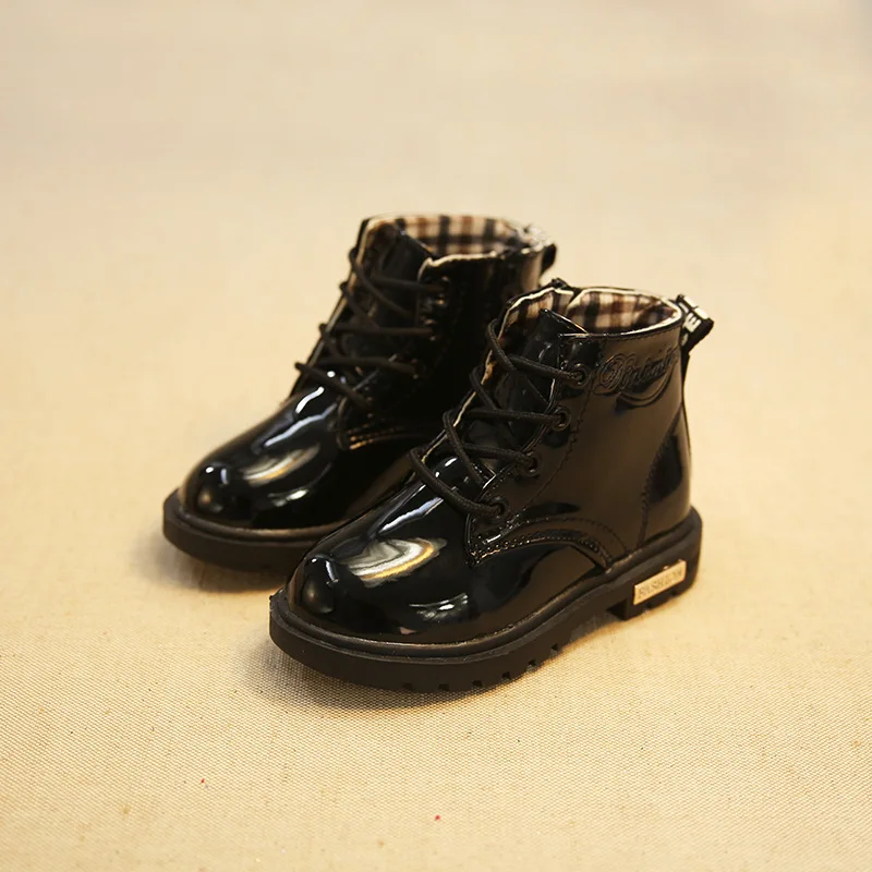 Autumn Kid Boots New 20025 Versatile Girl Shoes Warm Comfort Simple Leather Boot Design Retro Anti Slip Classic Boy Ankle Boots
Autumn Kid Boots New 20025 Versatile Girl Shoes Warm Comfort Simple Leather Boot Design Retro Anti Slip Classic Boy Ankle Boots