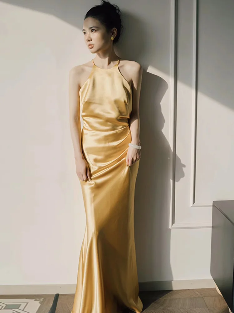 Elegant Satin Wedding Dress Fashionable Fitted Long Evening Gown for Engagement Bridal Maids Formal Occasions Polyester Fiber
Elegant Satin Wedding Dress Fashionable Fitted Long Evening Gown for Engagement Bridal Maids Formal Occasions Polyester Fiber