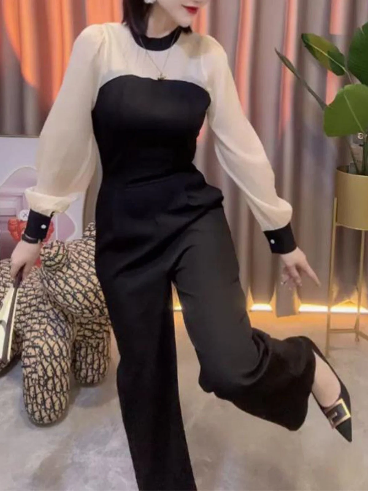 Модный комбинезон с длинными рукавами и узлом, винтажный, стройнящий, весенняя новинка для успешных женщин
Модный комбинезон с длинными рукавами и узлом, винтажный, стройнящий, весенняя новинка для успешных женщин