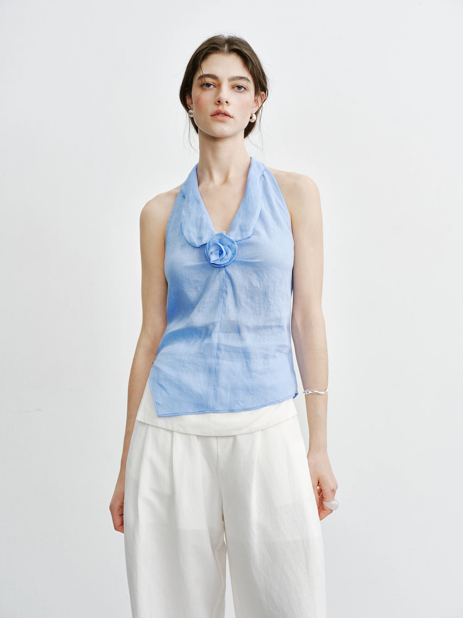 AIYUTONG Elegant Knot Decorative Backless Holiday Style Full Linen Hanging Neck Strap Top Women's Summer Vest
AIYUTONG Elegant Knot Decorative Backless Holiday Style Full Linen Hanging Neck Strap Top Women's Summer Vest