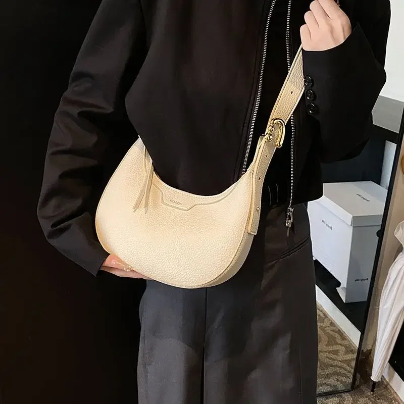 Simple, popular and textured small handbags for women. 2025 niche fashion crescent bags, casual and commuting underarm bags
Simple, popular and textured small handbags for women. 2025 niche fashion crescent bags, casual and commuting underarm bags