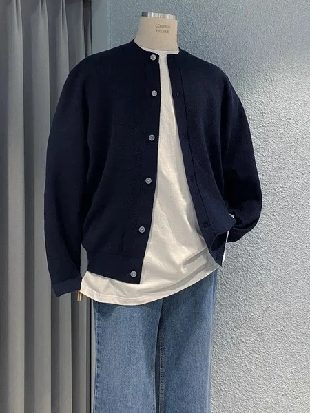 Men's Knitted Cardigan Long Sleeve round Neck Casual Wear Slim Fit Knitwear Button up Soft Breathable Korean Style Jacket
Men's Knitted Cardigan Long Sleeve round Neck Casual Wear Slim Fit Knitwear Button up Soft Breathable Korean Style Jacket