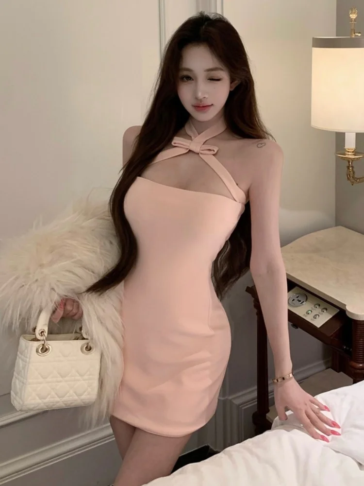 Slimming Knot Neckline Dress Fashionable Short Skirt Women's Autumn Winter New Style Korean Version High Waist Holl...
Slimming Knot Neckline Dress Fashionable Short Skirt Women's Autumn Winter New Style Korean Version High Waist Holl...