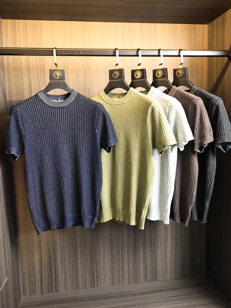 Minimalist Design Soft Skin-Friendly Fit round Neck Casual Short Sleeve Knitted Shirt for Men High Quality Summer Fashion
Minimalist Design Soft Skin-Friendly Fit round Neck Casual Short Sleeve Knitted Shirt for Men High Quality Summer Fashion