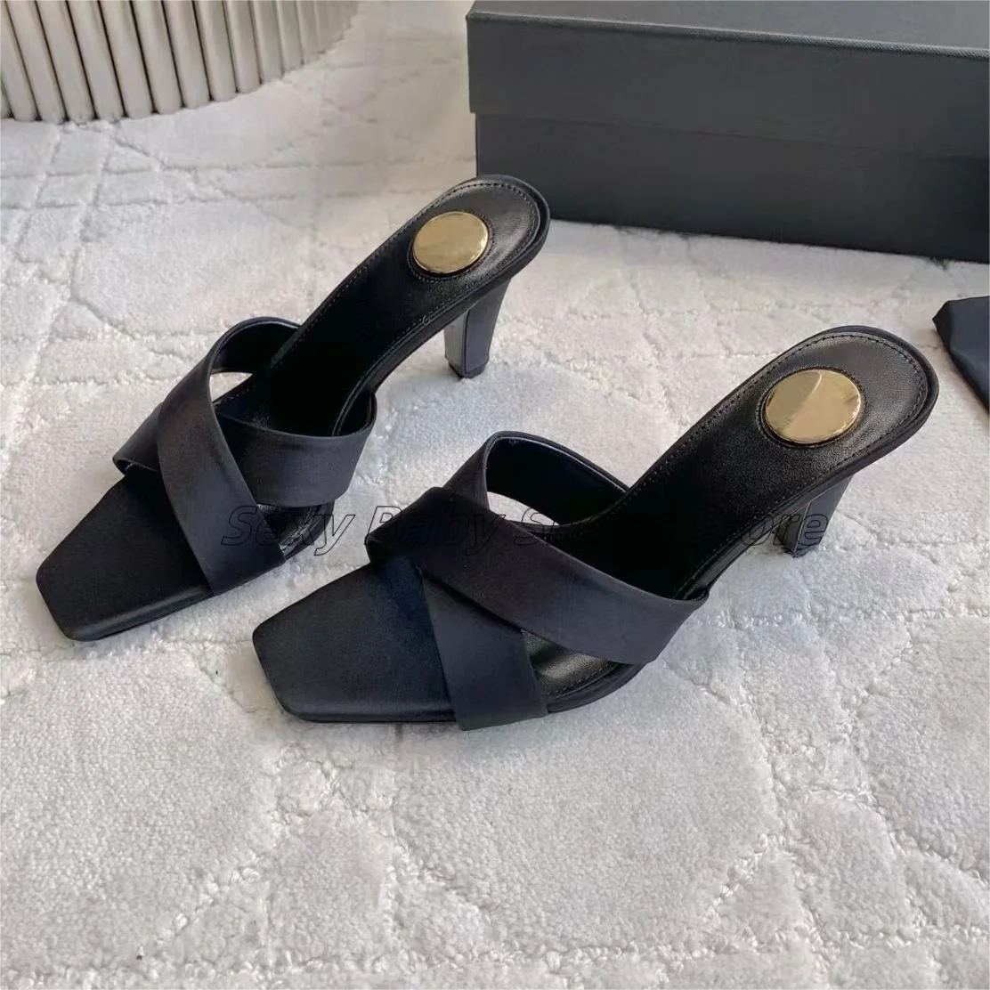 Cross Strap Metal Letter Heel Open Toed Sandals with Sexy Slim Heel and Empty Back French Style European and American
Cross Strap Metal Letter Heel Open Toed Sandals with Sexy Slim Heel and Empty Back French Style European and American