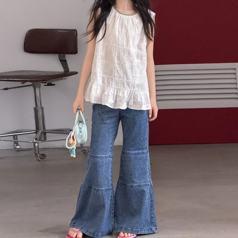Girls Sleeveless Babydoll Top Flared Jeans Set Cute Ruffle Trim Breathable Soft Cotton Casual Loose Fit Outfit for Kids Trendy
Girls Sleeveless Babydoll Top Flared Jeans Set Cute Ruffle Trim Breathable Soft Cotton Casual Loose Fit Outfit for Kids Trendy