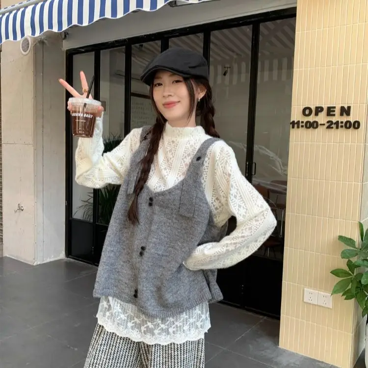 Korean Two-Piece Suit Sweet Stacked Knitted Suspender Vest Lace Stitching Bottoming Shirt Women'S Early Spring Suit
Korean Two-Piece Suit Sweet Stacked Knitted Suspender Vest Lace Stitching Bottoming Shirt Women'S Early Spring Suit