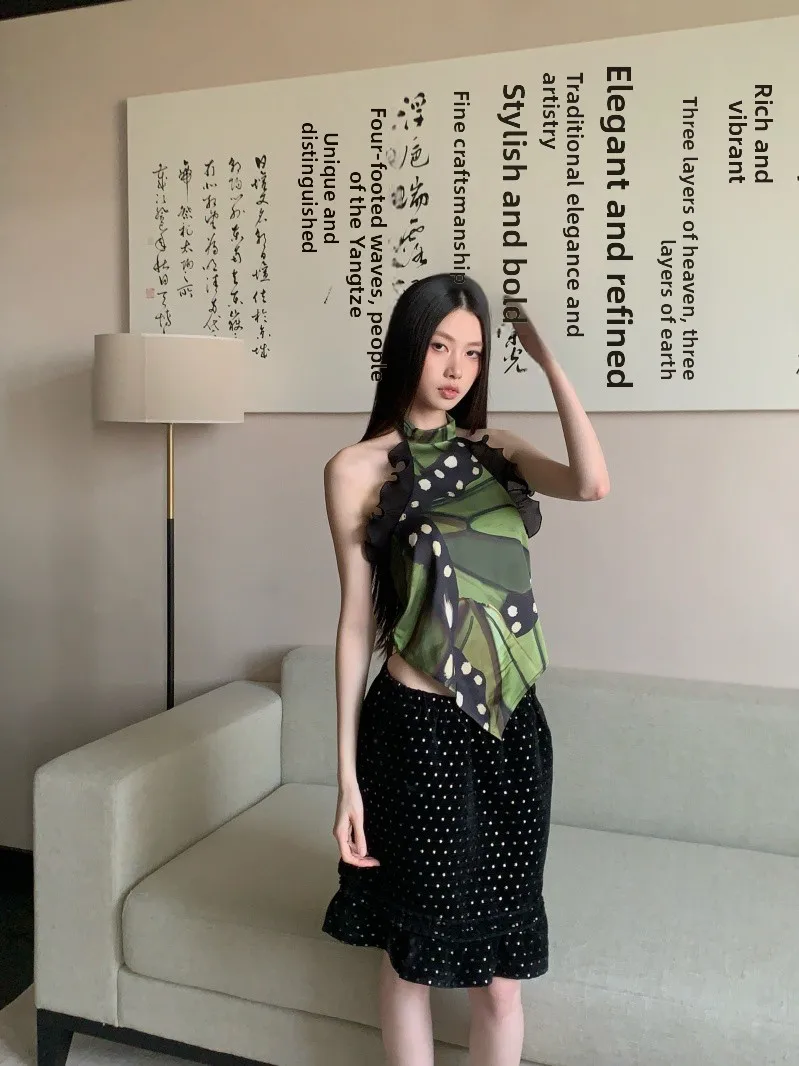 Pure Desire Print Satin Neck Hanging Shoulder Bared Short Top Street Style Slimming High Collar Sleeveless Women's ...
Pure Desire Print Satin Neck Hanging Shoulder Bared Short Top Street Style Slimming High Collar Sleeveless Women's ...