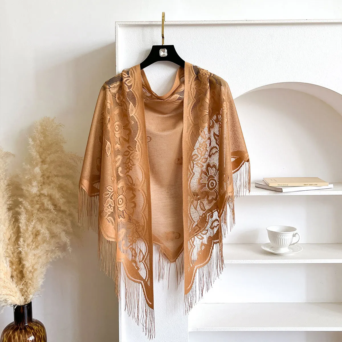 Women’s Lace Triangle Scarf Hollow Tassel Velvet Shawl Lightweight Breathable Solid Color Sun Scarf
Women’s Lace Triangle Scarf Hollow Tassel Velvet Shawl Lightweight Breathable Solid Color Sun Scarf