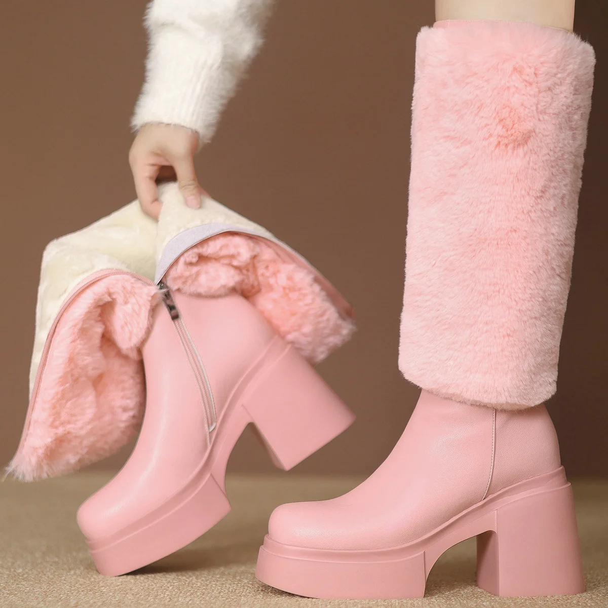 Winter Warm Fur Platform Pumps Women Genuine Leather High Heel Snow Boots Female High Top Round Toe Fashion Sneaker Casual Shoes
Winter Warm Fur Platform Pumps Women Genuine Leather High Heel Snow Boots Female High Top Round Toe Fashion Sneaker Casual Shoes