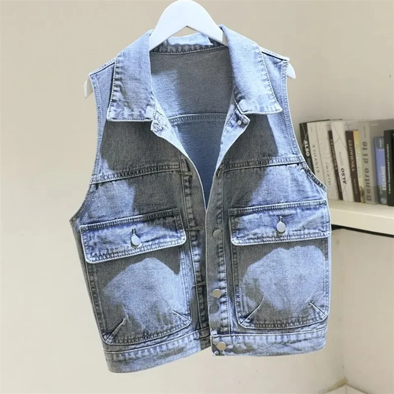 2024 New Spring Autumn Women Denim Vest Short Casual Tops Sleeveless Jacket Big Pocket Coat Female Waistcoat Slim Outerwear R357
2024 New Spring Autumn Women Denim Vest Short Casual Tops Sleeveless Jacket Big Pocket Coat Female Waistcoat Slim Outerwear R357