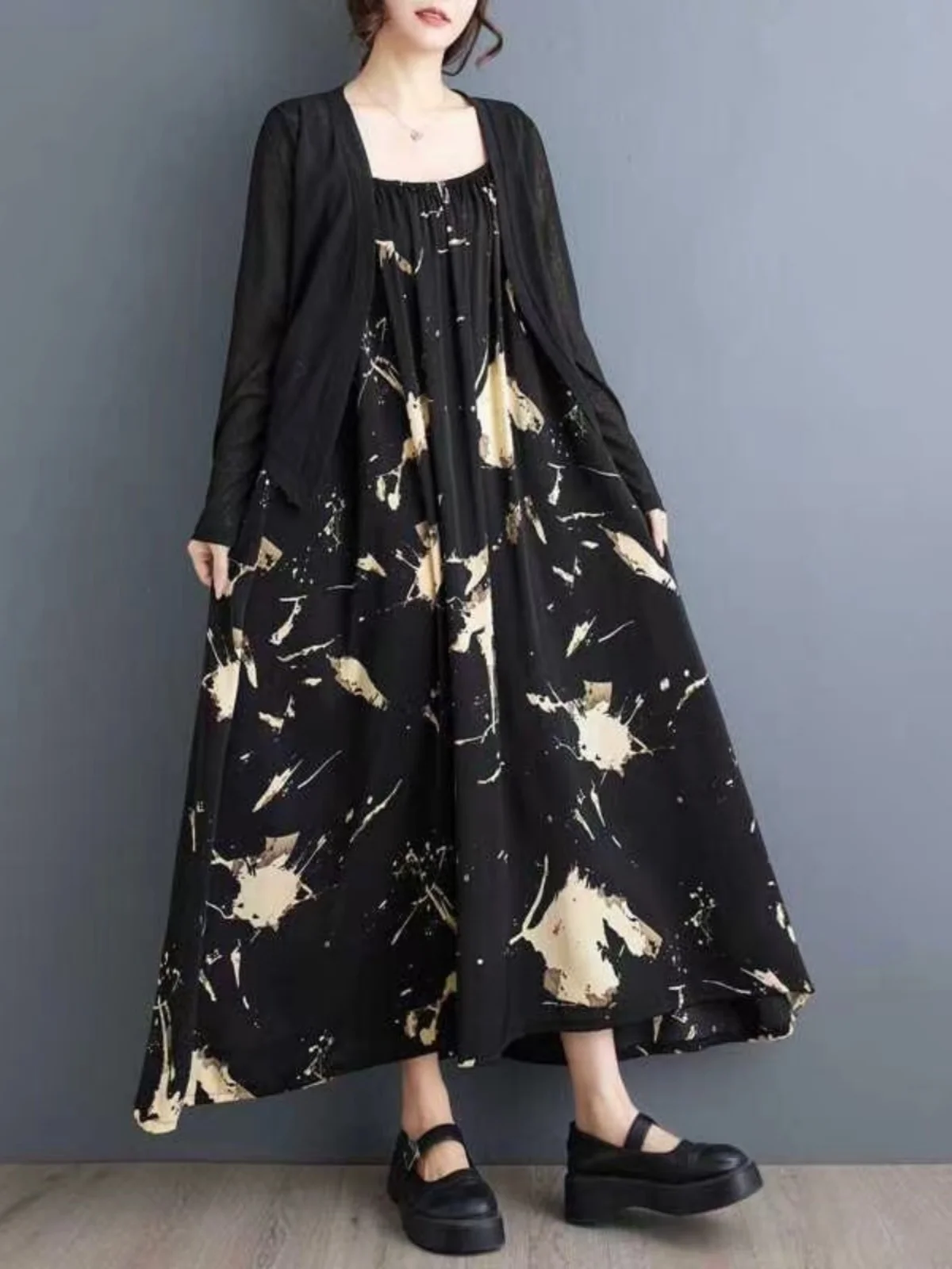 plus Size Summer New Floral Water-Media Strap Dress Draped Sensation Vacation Gown Long Straight H-Shape Neckline round Sleev...
plus Size Summer New Floral Water-Media Strap Dress Draped Sensation Vacation Gown Long Straight H-Shape Neckline round Sleev...