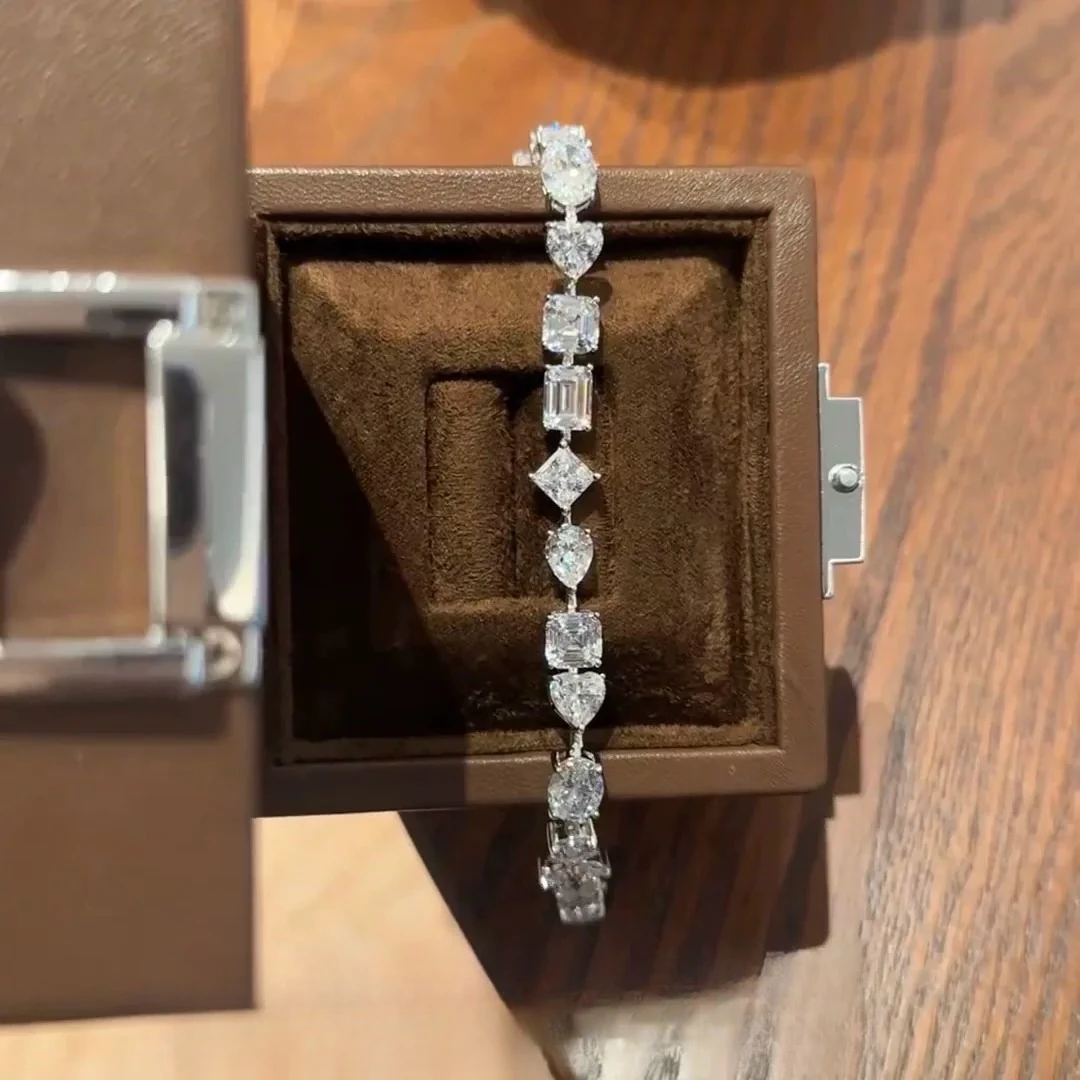 Cultivate Diamond Heart Full Diamond Bracelet S925 Pure Silver Plated PT950 Platinum Heart Bracelet Light Luxury Recommendation
Cultivate Diamond Heart Full Diamond Bracelet S925 Pure Silver Plated PT950 Platinum Heart Bracelet Light Luxury Recommendation
