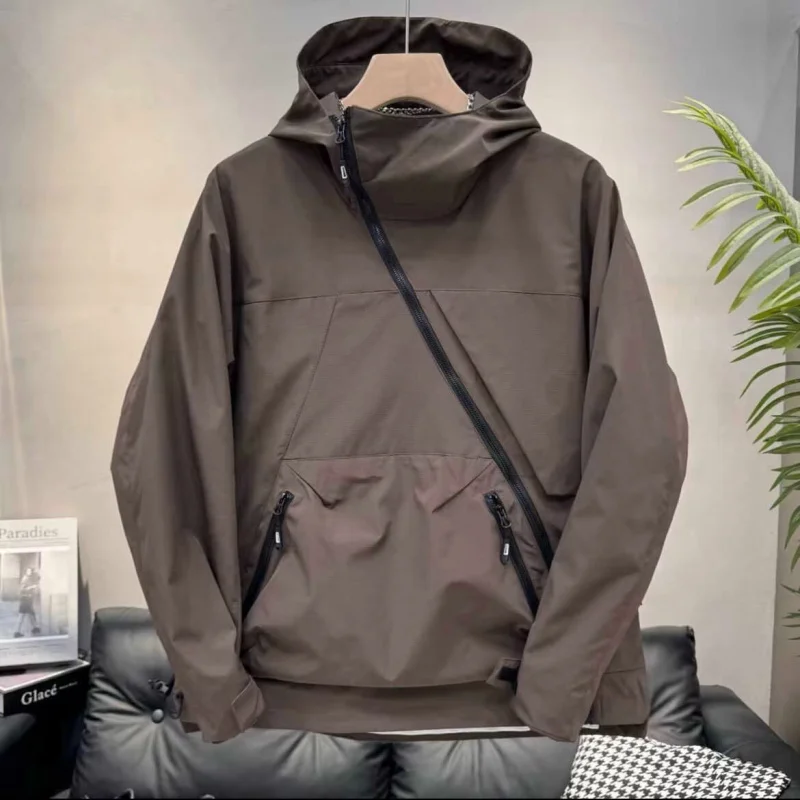 Outdoor diagonal zipper large pocket workwear hooded jacket, men's fashionable windbreaker, sports overcoat, autumn and spring
Outdoor diagonal zipper large pocket workwear hooded jacket, men's fashionable windbreaker, sports overcoat, autumn and spring