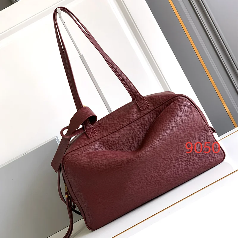 Boston Shoulder Bag Women's Handheld Bowling Bag Light Luxury High Quality Large Capacity Underarm Bag 2025 New Vintage Wallet
Boston Shoulder Bag Women's Handheld Bowling Bag Light Luxury High Quality Large Capacity Underarm Bag 2025 New Vintage Wallet