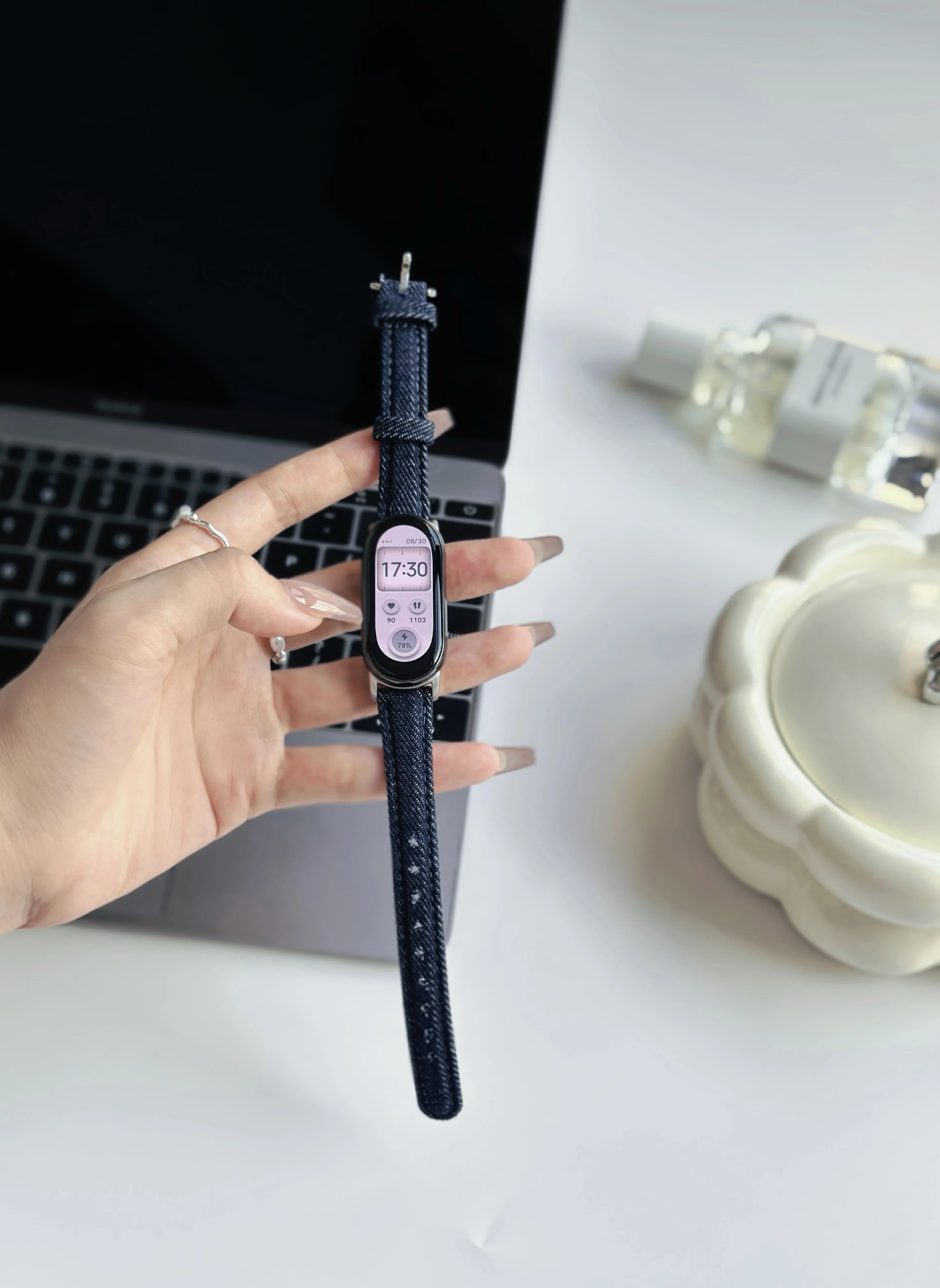 Soft For XIAOMi Band 9 Strap For Mi Band 8 New Design Bracelet for xiaomi Smart Band 8 NFC Wristband Mi 8 Accessories
Soft For XIAOMi Band 9 Strap For Mi Band 8 New Design Bracelet for xiaomi Smart Band 8 NFC Wristband Mi 8 Accessories