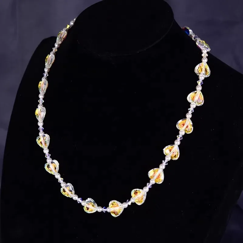 love light luxury elegant fashion Austrian crystal necklace women heart design accessory pendant ab colorful jewelry
love light luxury elegant fashion Austrian crystal necklace women heart design accessory pendant ab colorful jewelry