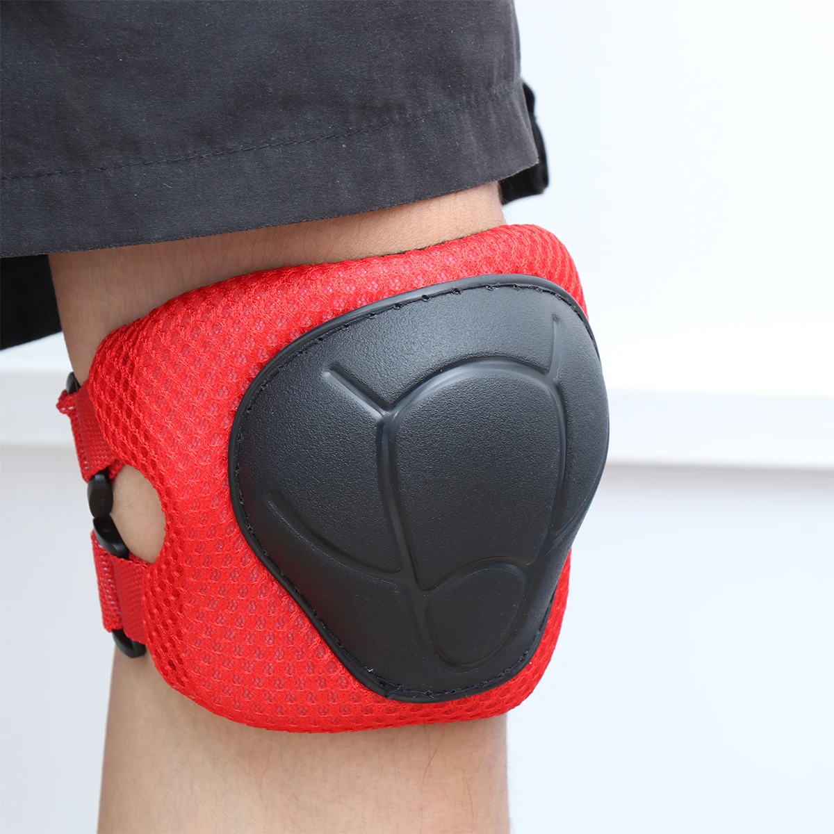 6pcs Kids Sports Protective Gear Knee Elbow Wrist Pads Durable Soft Mesh PE Shell For Skating Cycling Skateboarding Climbing
6pcs Kids Sports Protective Gear Knee Elbow Wrist Pads Durable Soft Mesh PE Shell For Skating Cycling Skateboarding Climbing