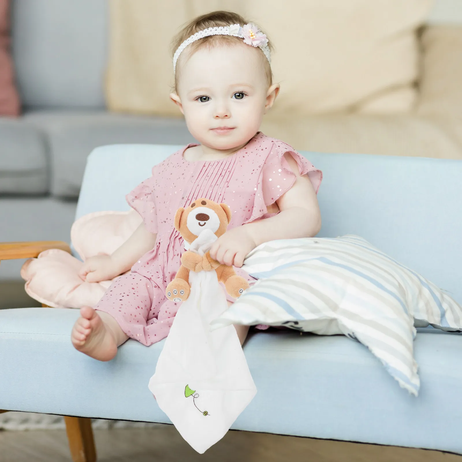Baby Sleeping Appease Towel Animal Design Fabric for Newborns Cognitive Color Training Visual Development Washable
Baby Sleeping Appease Towel Animal Design Fabric for Newborns Cognitive Color Training Visual Development Washable