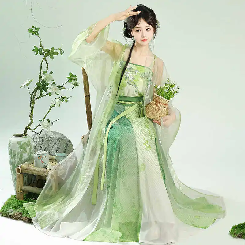 Hanfu women's waist-length Hanfu women's suspender broken skirt Song Dynasty long pendant summer daily Hanfu
Hanfu women's waist-length Hanfu women's suspender broken skirt Song Dynasty long pendant summer daily Hanfu
