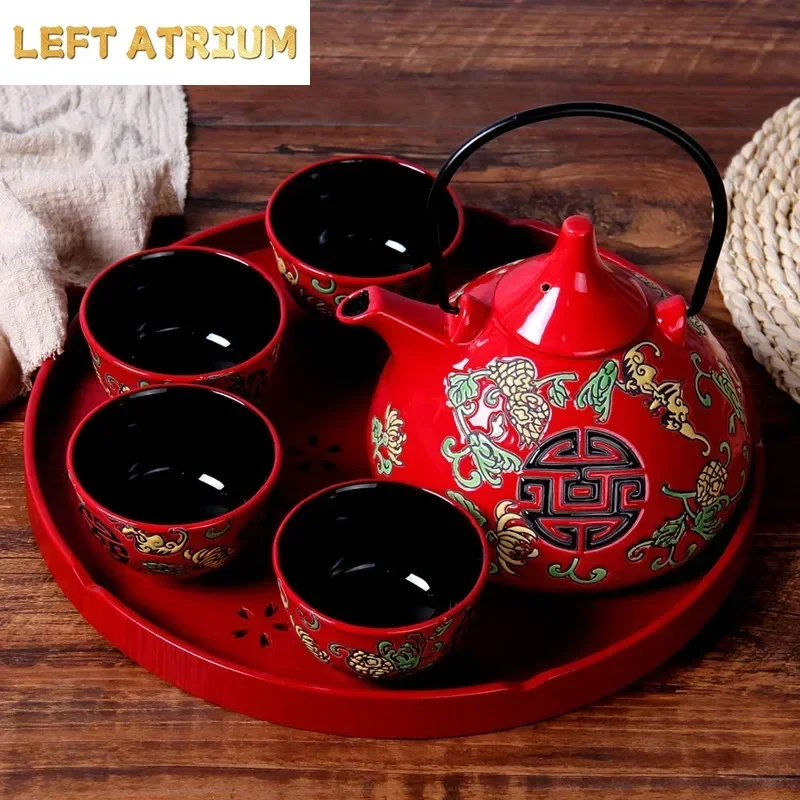 Chinese traditional wedding ceramic tea set Retro red double happiness teapot tea cup Newlywed gift Wedding supplies WSHYUFEI
Chinese traditional wedding ceramic tea set Retro red double happiness teapot tea cup Newlywed gift Wedding supplies WSHYUFEI