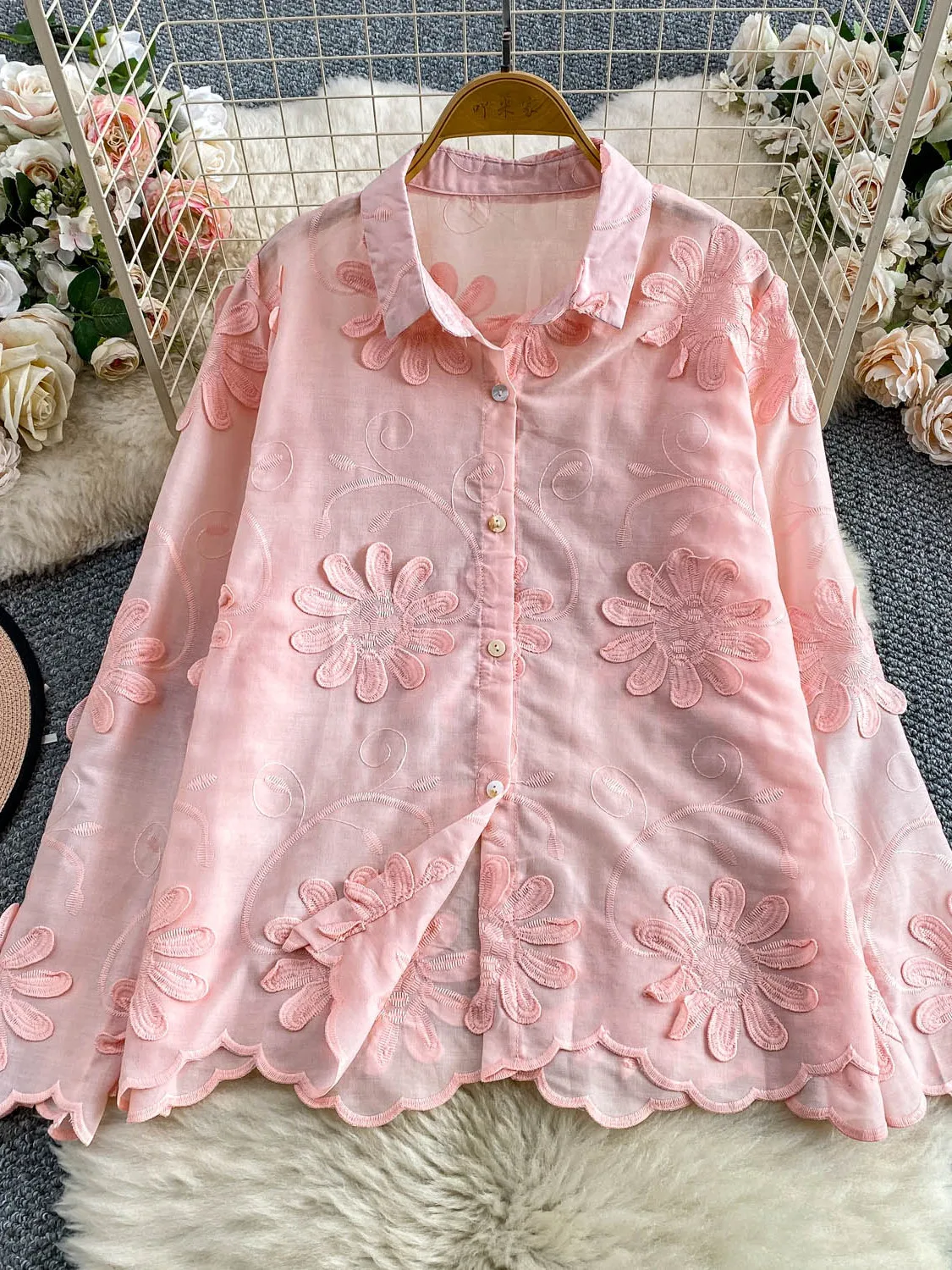 Женская блузка с вышивкой Ele, уникальный дизайн, тяжелая вышивка, отложной воротник, антивозрастной эффект, для осени
Женская блузка с вышивкой Ele, уникальный дизайн, тяжелая вышивка, отложной воротник, антивозрастной эффект, для осени