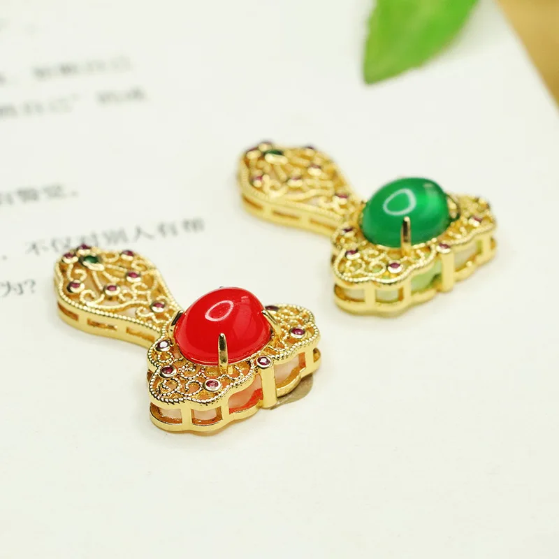 Ice green chalcedony auspicious cloud ruyi pendant agate necklace ethnic style men's and women's jewelry
Ice green chalcedony auspicious cloud ruyi pendant agate necklace ethnic style men's and women's jewelry