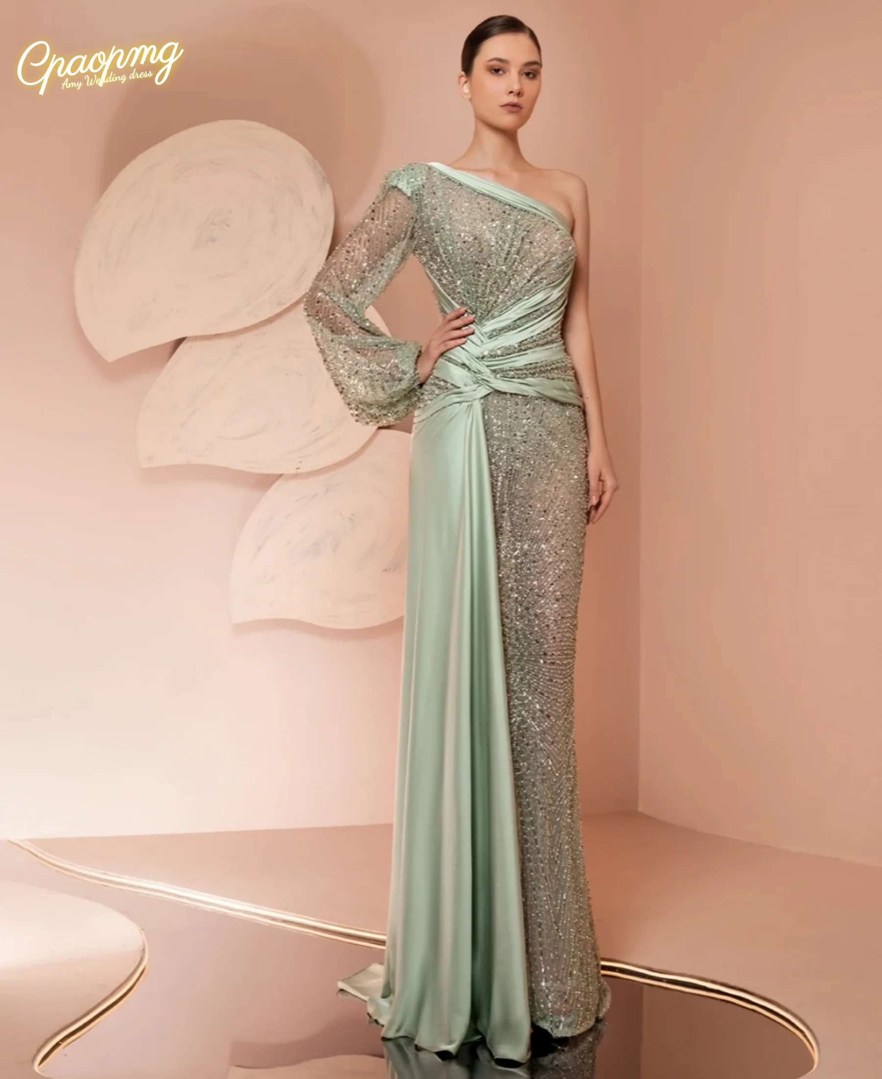 Изысканное вечернее платье с одним открытым плечом, расшитое пайетками, роскошное прямое современное платье для выпускного вечера и торжественных мероприятий
Изысканное вечернее платье с одним открытым плечом, расшитое пайетками, роскошное прямое современное платье для выпускного вечера и торжественных мероприятий