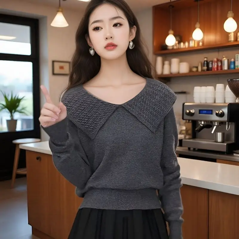 Вязаный свитер с лацканами дофамина, осень 2022, корейский стиль, большой топ, радостный, эстетический, ленивый, шикарный, женская мода
Вязаный свитер с лацканами дофамина, осень 2022, корейский стиль, большой топ, радостный, эстетический, ленивый, шикарный, женская мода