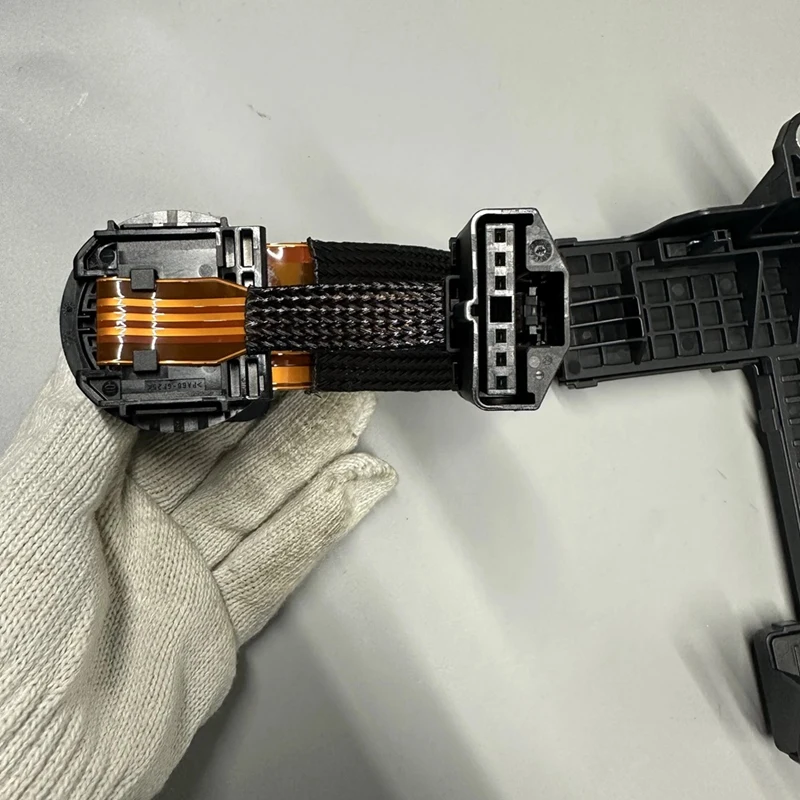 46307-4G100 Черный жгут корпуса клапана коробки передач ABS жгут проводов корпуса клапана коробки передач для Hyundai Palisade 20-21 463074 G100
46307-4G100 Черный жгут корпуса клапана коробки передач ABS жгут проводов корпуса клапана коробки передач для Hyundai Palisade 20-21 463074 G100