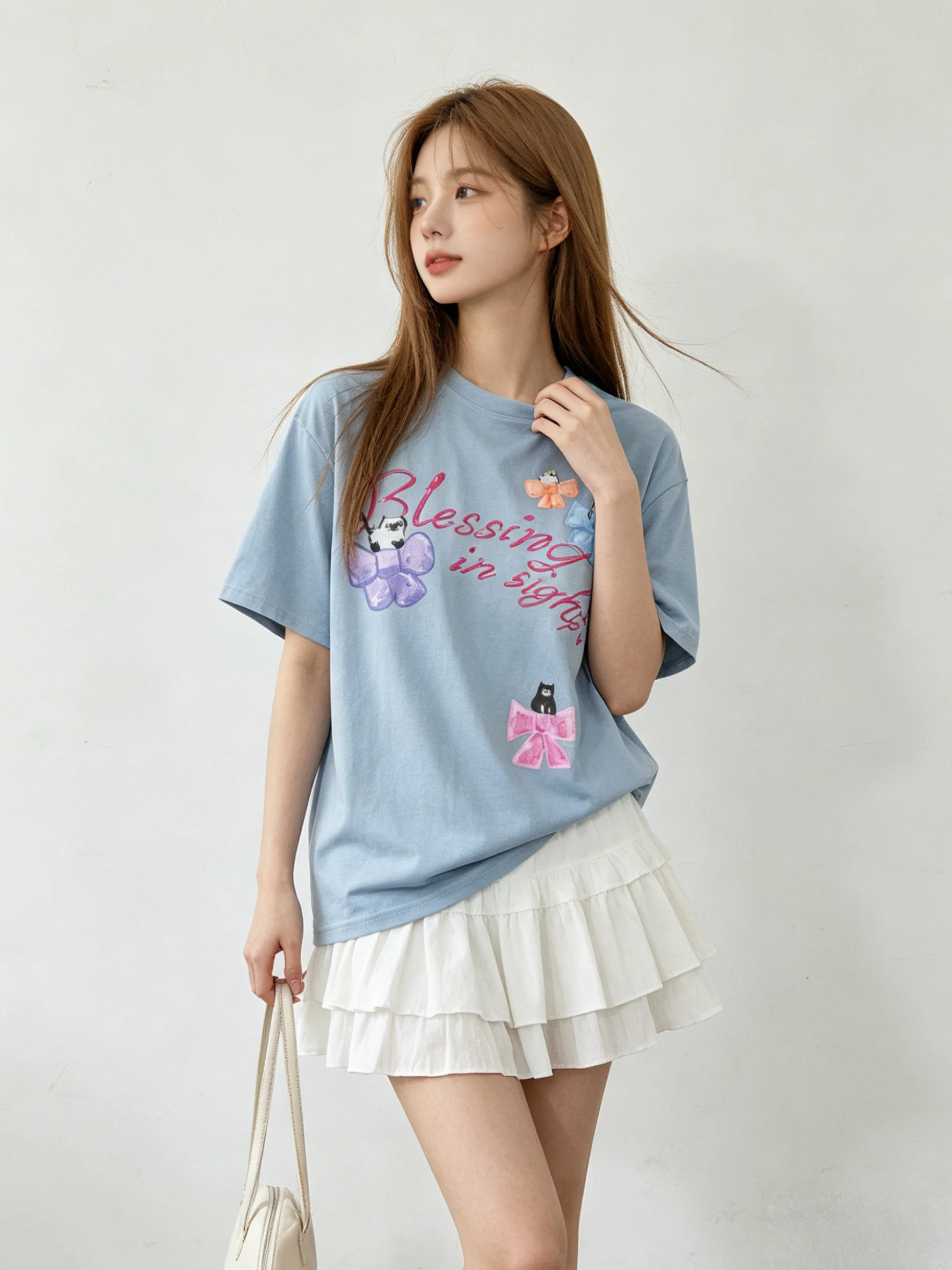 Casual Skin-friendly Round-neck Printed T-shirt Short-sleeved Loose Slimming Summer Top Simple Versatile Women's Fashion
Casual Skin-friendly Round-neck Printed T-shirt Short-sleeved Loose Slimming Summer Top Simple Versatile Women's Fashion
