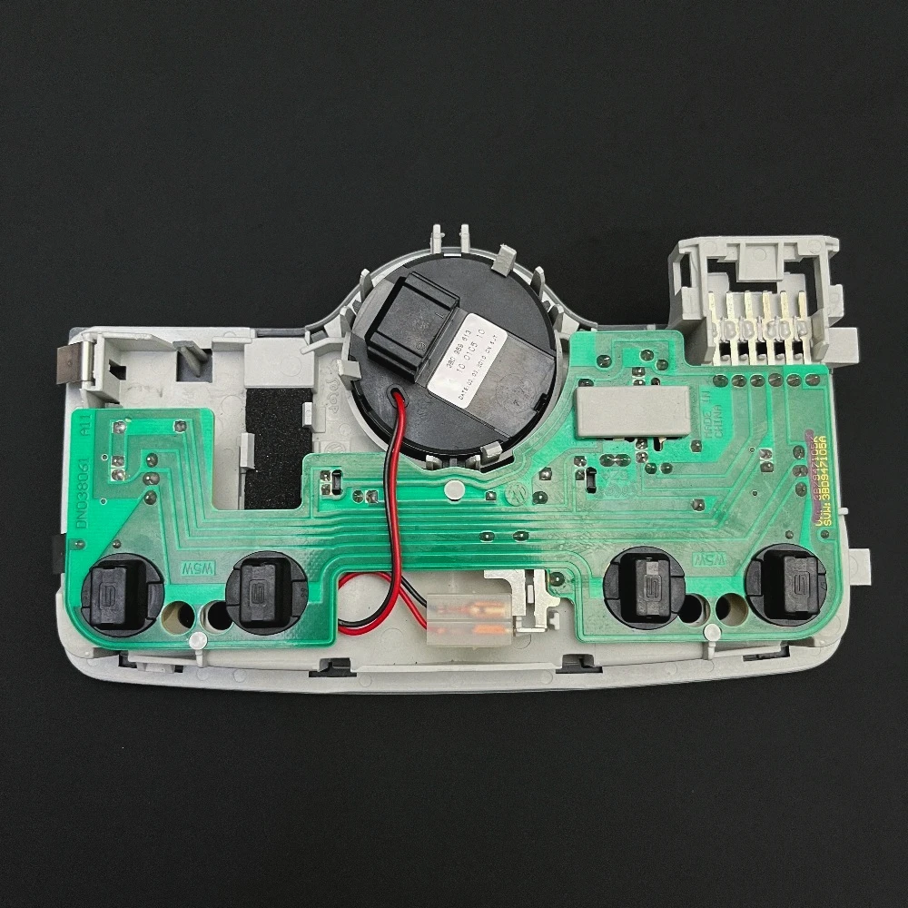 Lámpara lectura cúpula Beige con interruptor techo solar, perilla tragaluz para VW Passat B5 3BD 947 105 B 3BD 947 1
Lámpara lectura cúpula Beige con interruptor techo solar, perilla tragaluz para VW Passat B5 3BD 947 105 B 3BD 947 1