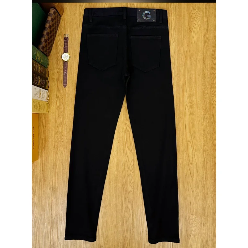 Light luxury black jeans men, new autumn 2025 men's clothing trend, fashionable, simple,, elastic pants
Light luxury black jeans men, new autumn 2025 men's clothing trend, fashionable, simple,, elastic pants