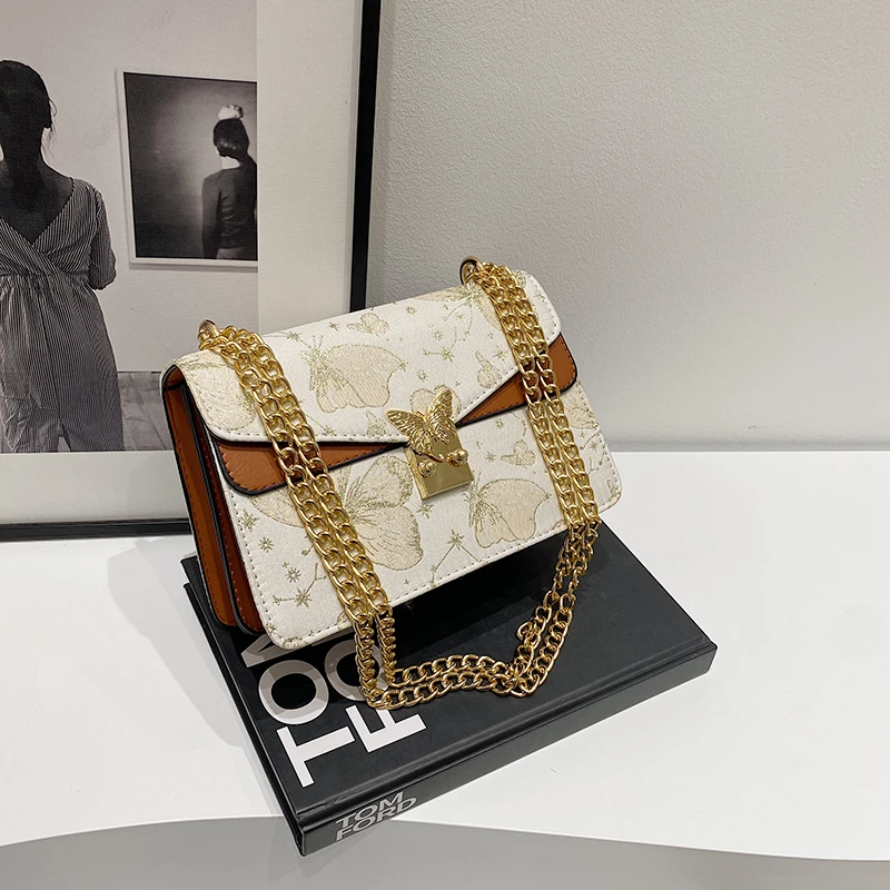 Women's Chain Handbag Fashion Brand Shoulder Bag Luxury Designer Leather Crossbody Bag Ladies Casual Butterfly Tote Bag
Women's Chain Handbag Fashion Brand Shoulder Bag Luxury Designer Leather Crossbody Bag Ladies Casual Butterfly Tote Bag