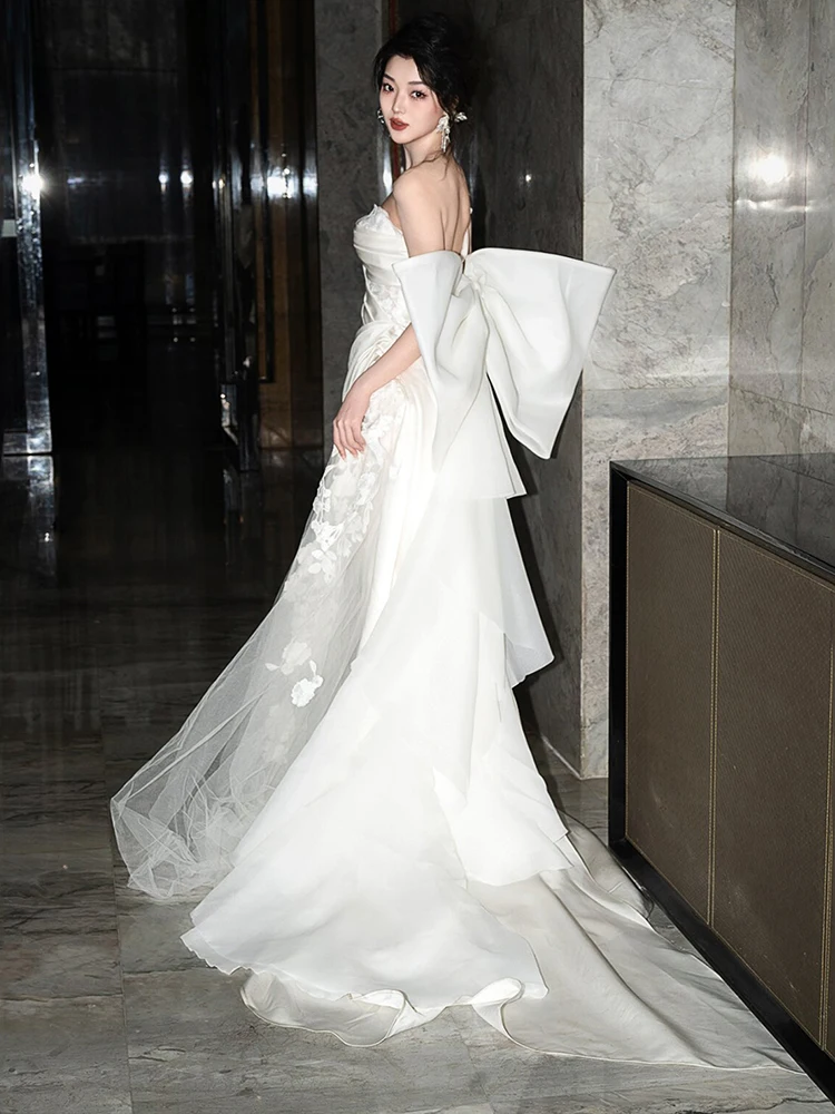 Ele Lace Bridal Gown with Train for Wedding Entrance Soft Satin Fabric Forest System Fairy T like Dr for Brides
Ele Lace Bridal Gown with Train for Wedding Entrance Soft Satin Fabric Forest System Fairy T like Dr for Brides