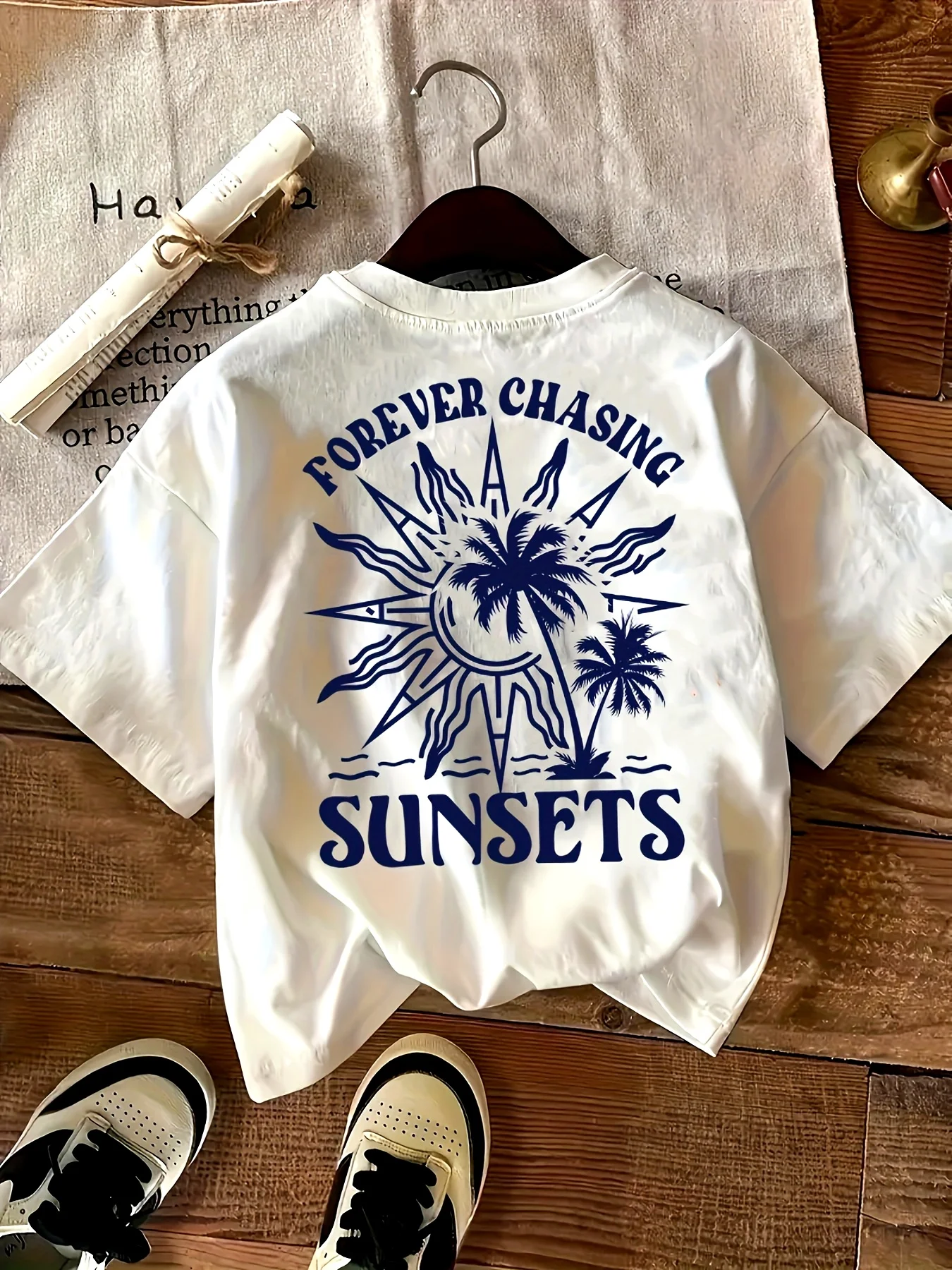 High-quality Men's Summer New Heavyweight Pure Cotton T-shirt Short Sleeve Niche Design Printed Trendy Brand
High-quality Men's Summer New Heavyweight Pure Cotton T-shirt Short Sleeve Niche Design Printed Trendy Brand