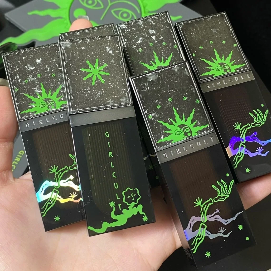 Girlcult Cyber Chat Series Mirror Lip Glaze Non-Stick Chameleon Polarized Fantastic Lipstick Makeup Cosmetic 4.8g
Girlcult Cyber Chat Series Mirror Lip Glaze Non-Stick Chameleon Polarized Fantastic Lipstick Makeup Cosmetic 4.8g
