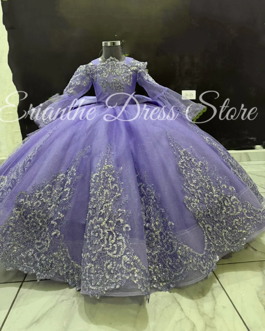 Lavender Flower Girl Dress For Wedding Tulle Puffy Lace Applique With Bow Kids Birthday Party First Communion Ball Gowns Custom
Lavender Flower Girl Dress For Wedding Tulle Puffy Lace Applique With Bow Kids Birthday Party First Communion Ball Gowns Custom