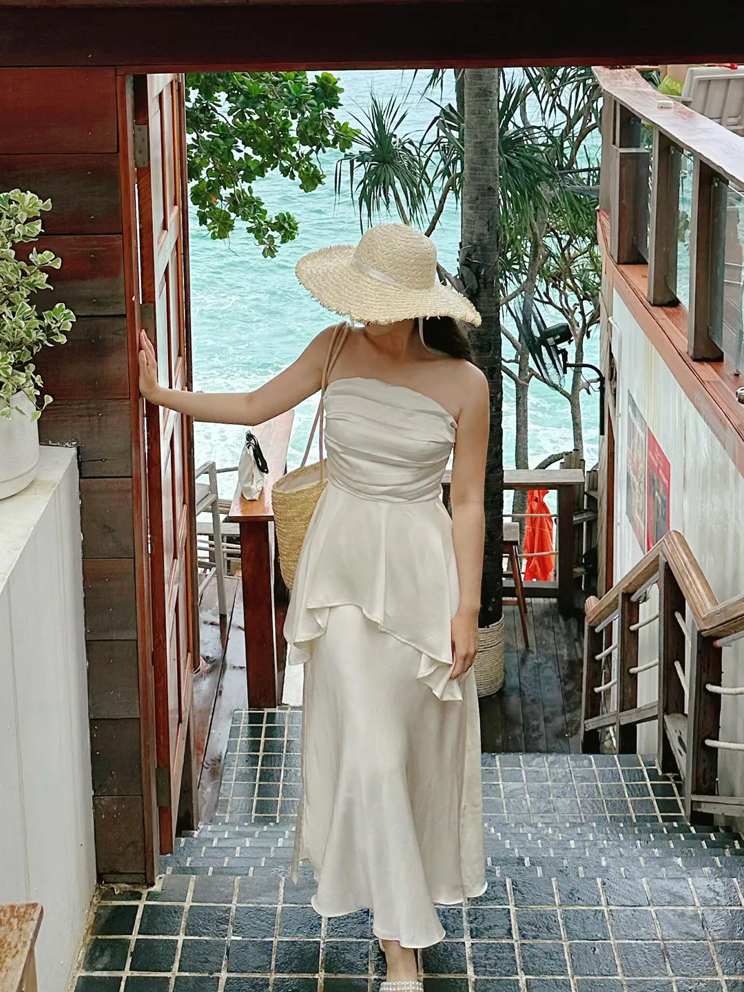 New Folded Halter Top High Waist A-Line Skirt Two-Piece Set Women Pure Desire Elegant High-End Feeling Ensemble
New Folded Halter Top High Waist A-Line Skirt Two-Piece Set Women Pure Desire Elegant High-End Feeling Ensemble
