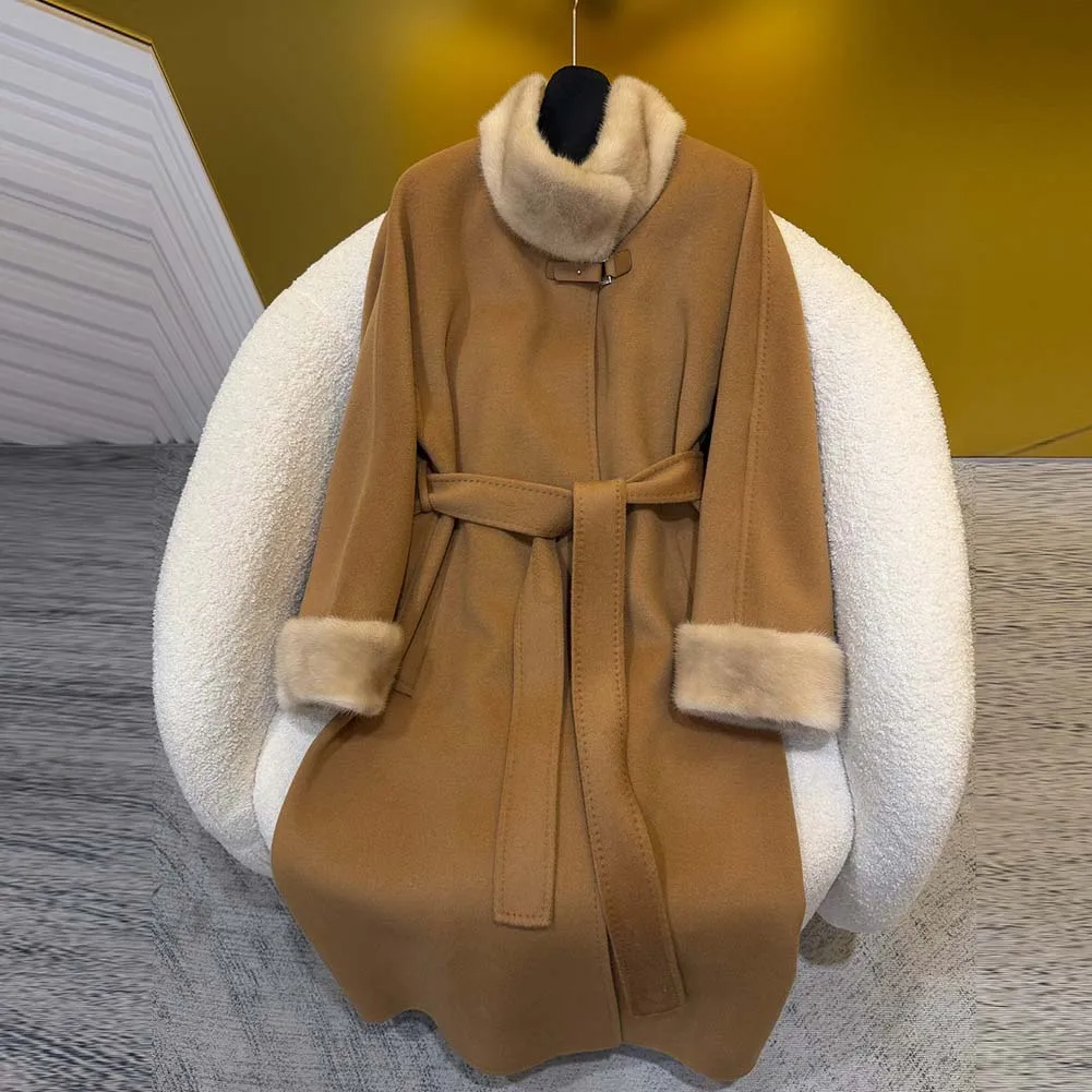 2025 Autumn Winter Woolen Jackets Mink Fur Collar Lace-Up Loose Long Women's 100% Wool Coats
2025 Autumn Winter Woolen Jackets Mink Fur Collar Lace-Up Loose Long Women's 100% Wool Coats