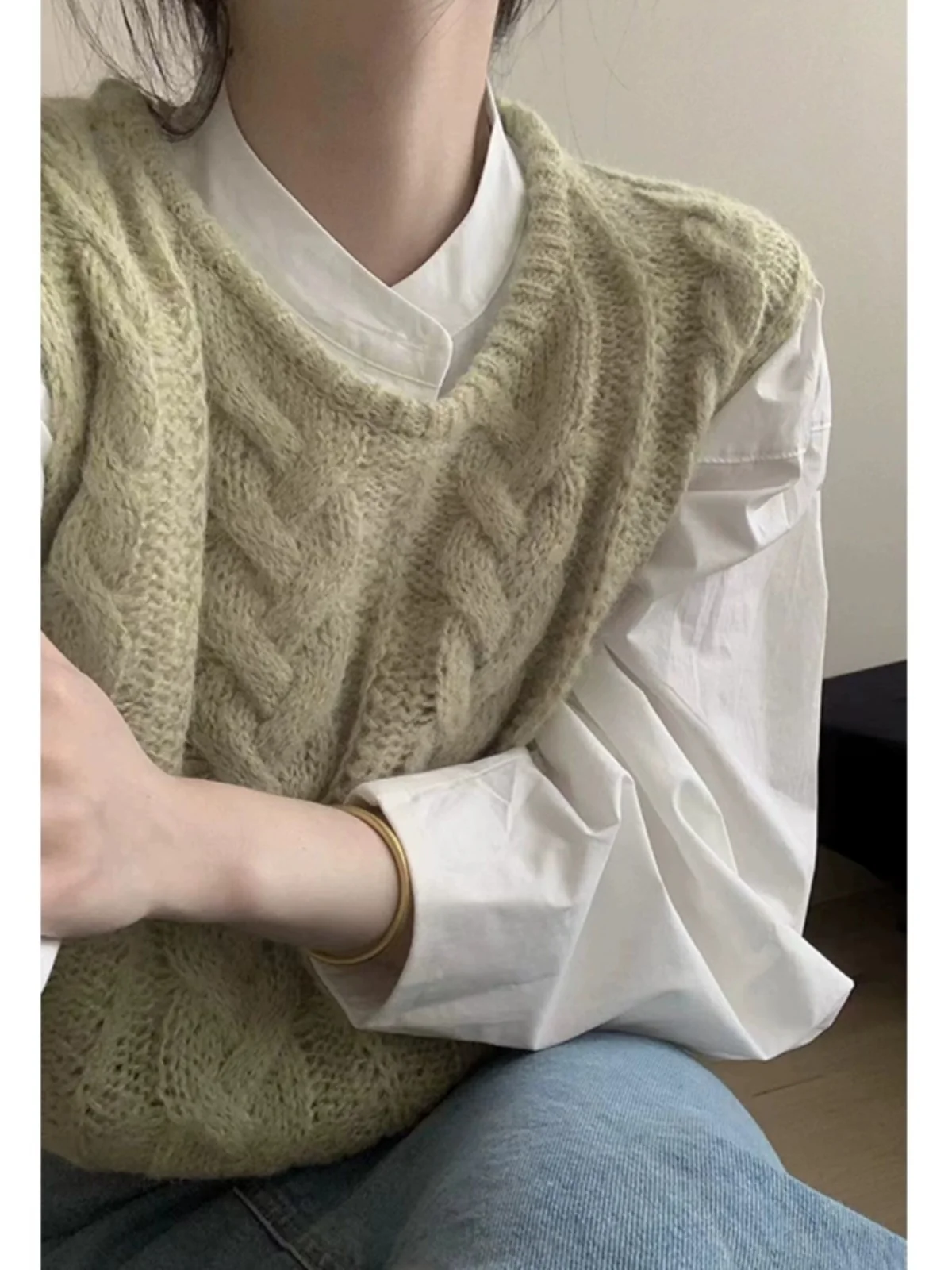 Мягкий уютный вязаный свитер, жилет, женский повседневный круглый трикотаж, осенняя многослойная верхняя одежда, легкий вес без свека
Мягкий уютный вязаный свитер, жилет, женский повседневный круглый трикотаж, осенняя многослойная верхняя одежда, легкий вес без свека