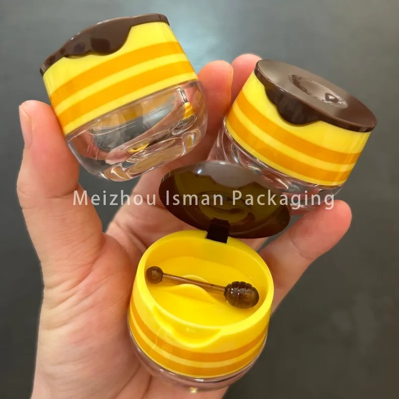 50Pcs Empty Refillable Cute Hot Sale Lip Mask Jars Honey Bottle Lip Balm Empty Bottle Cosmetics Container With Spoon Brush 6g
50Pcs Empty Refillable Cute Hot Sale Lip Mask Jars Honey Bottle Lip Balm Empty Bottle Cosmetics Container With Spoon Brush 6g