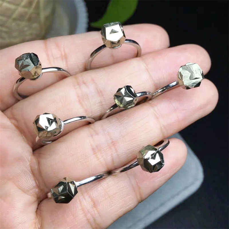 S925 Natural Delafossite Ring Crystal Polishing Aura Jewelry Trendy Creative Women Party Gift Fashion Holiday Gift
S925 Natural Delafossite Ring Crystal Polishing Aura Jewelry Trendy Creative Women Party Gift Fashion Holiday Gift